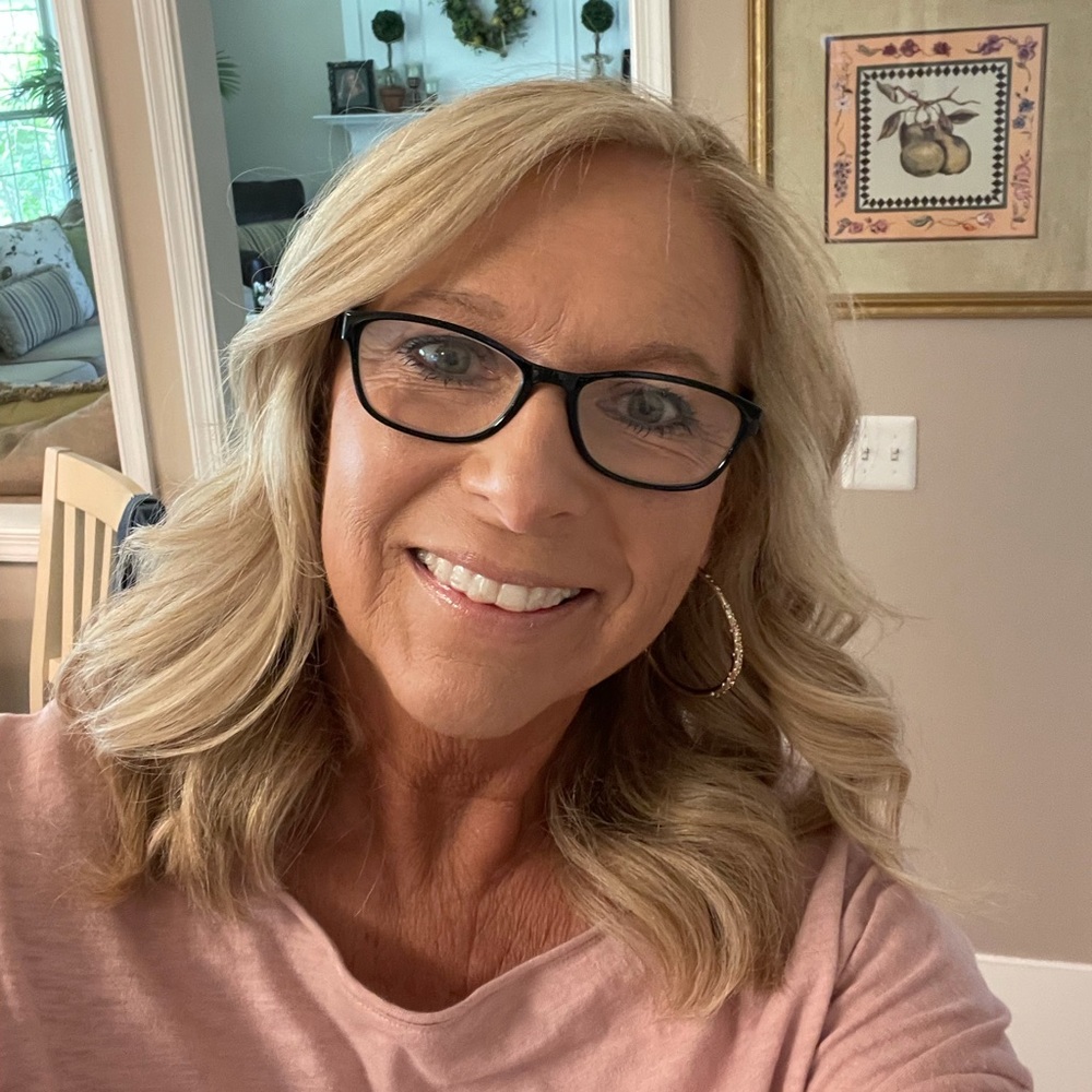 Meet your Posher, Michele